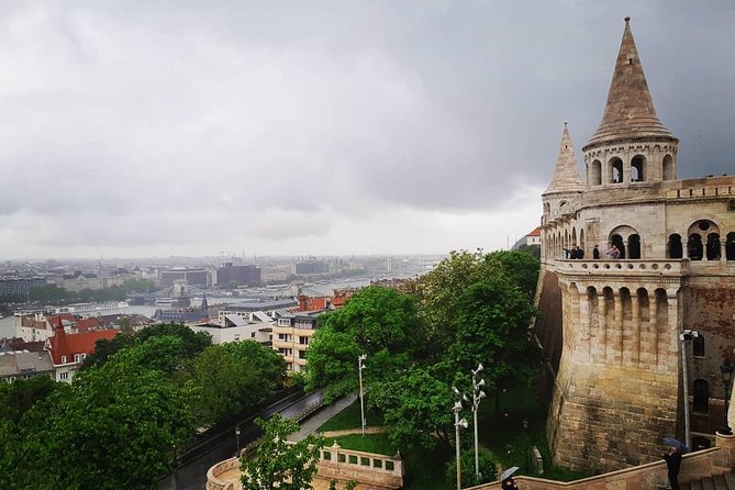 Budapest Private Walking Tour - St Stephen Basilica: altar and relics, plus a reason to care