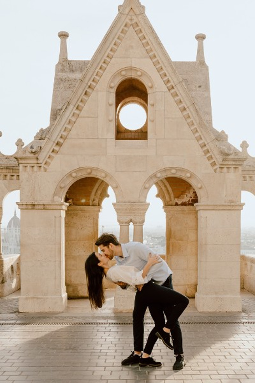 Budapest: romantic photoshoot at Buda's iconic sightseeings - Buda Castle and cobblestone walks for frames that feel like Budapest