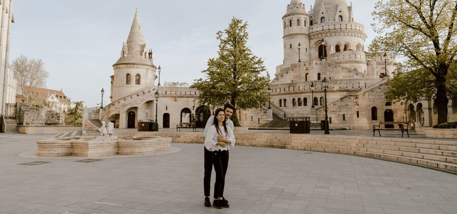 Budapest: romantic photoshoot at Buda's iconic sightseeings - Pricing and value: $227 per group up to 20, private and photo-first