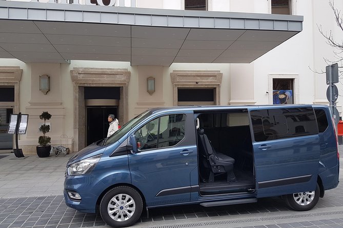 Budapest Roundtrip Private Airport Transfer - What happens when you arrive, and how to avoid the taxi line