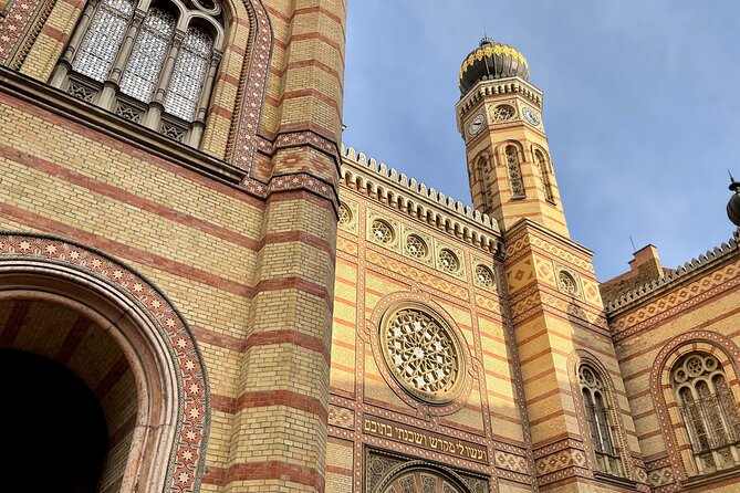 Budapest's Greatest Hits - Full Day Tour with Lunch & Metro Pass - The smart part: a private guide who can actually steer the day