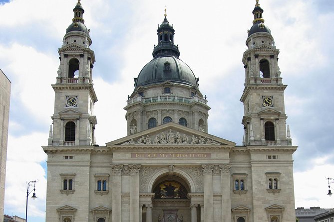 Budapest: Saint Stephen's Basilica Tour - Inside St. Stephen’s Basilica: what the guide shows you