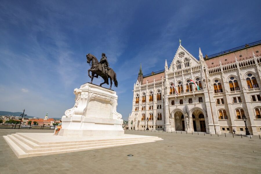Budapest: Segway Sightseeing Tour - Hungarian State Opera House and Grand Boulevard of Andrassy