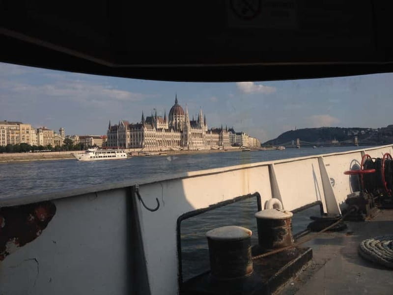 Budapest: Self-Guided Bike Tour to scenic Szentendre - Margaret Bridge and Margaret Island: the pleasant river rhythm
