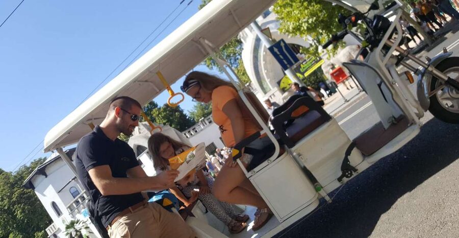 Budapest: Sightseeing Tour by Electric Tuktuk - Why the silent electric tuktuk makes Budapest sightseeing easier