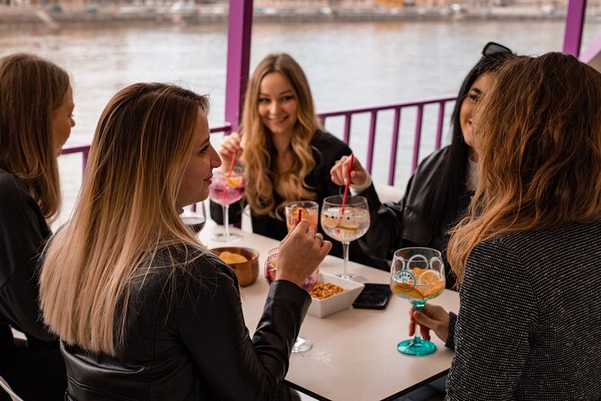 Budapest Sightseeing with Drink Included - Your Best Viewing Plan: Upper Deck vs. Lower Deck Reality
