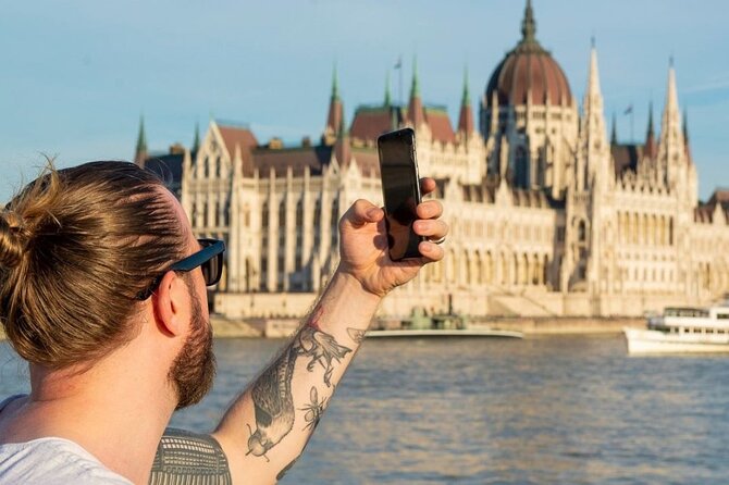 Budapest Sip and Sail Danube Cruise with Unlimited Prosecco - Drinks, bar pace, and what unlimited really means