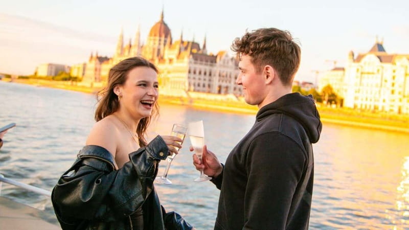 Budapest: Sip and Sail River Cruise with Unlimited Prosecco - Budapest From the Danube, With Unlimited Prosecco and a Sunset-First Schedule