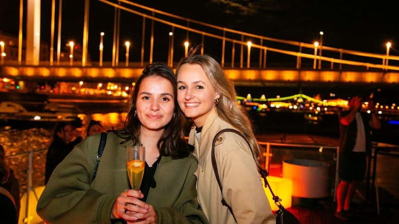 Budapest: Sip and Sail River Cruise with Unlimited Prosecco - FAQ