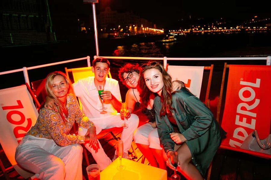 Budapest: Sip & Sail Danube Cruise with Prosecco Cocktails - Why this Budapest Danube Sip & Sail fits a first-time schedule