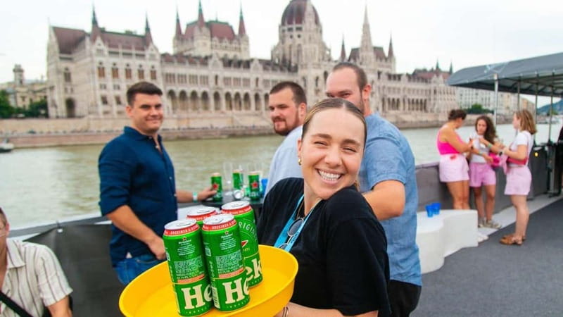 Budapest: Sip & Sail Danube Cruise with Unlimited Beer - The cruise timing: 75 minutes, plus a drink window