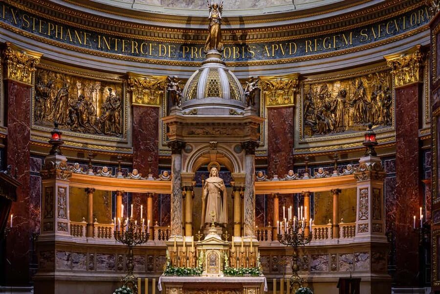Budapest: St. Stephen's Basilica Entry with Terrace Option - Who should book this Basilica entry, and who might skip the terrace