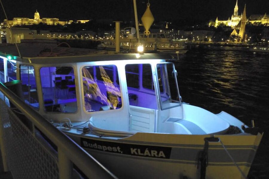 Budapest: Stag Party Boat with Beer and Wine - Key highlights worth showing up for