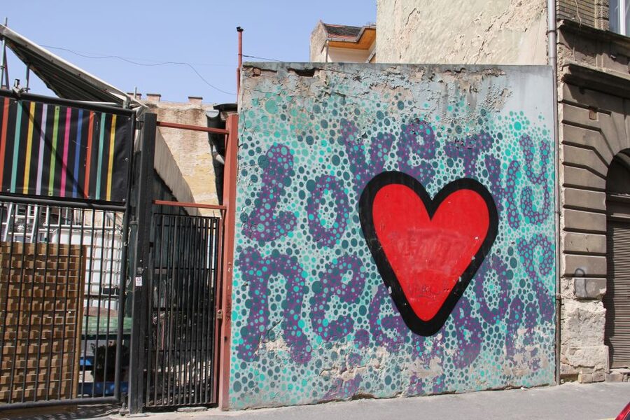 Budapest: Street Art Tour - How your guide turns murals into history and politics