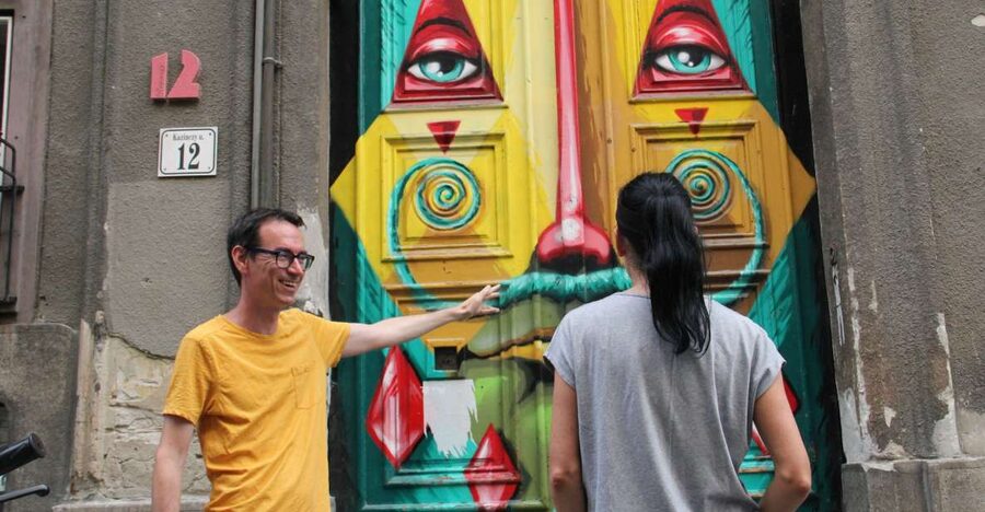Budapest: Street Art Tour - Walking the Jewish Quarter, where the walls do the talking