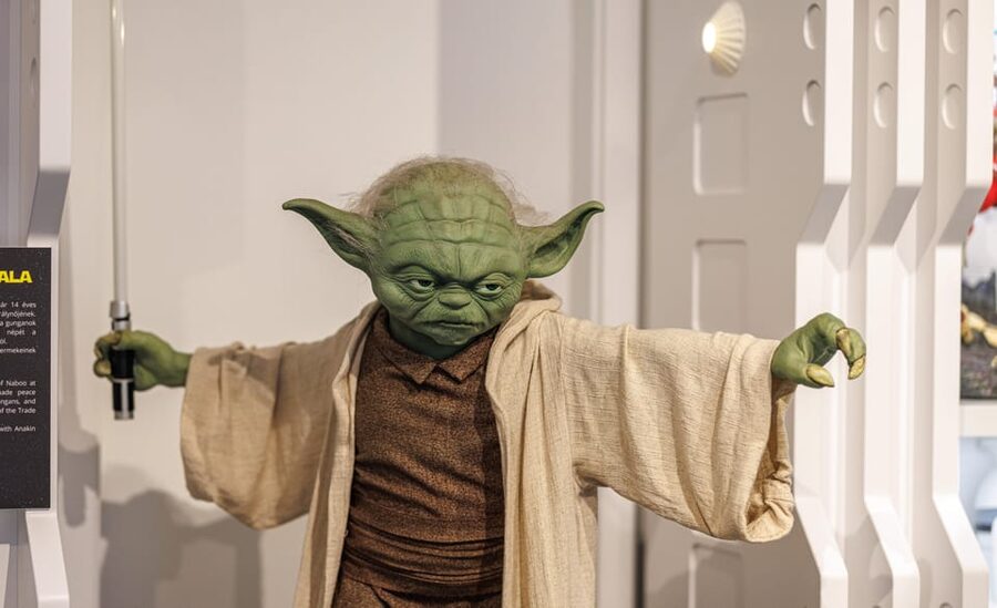 Budapest: Travelling Galaxy Star Wars Interactive Exhibition - What you actually see: movie sets, characters, and the life-sized villain