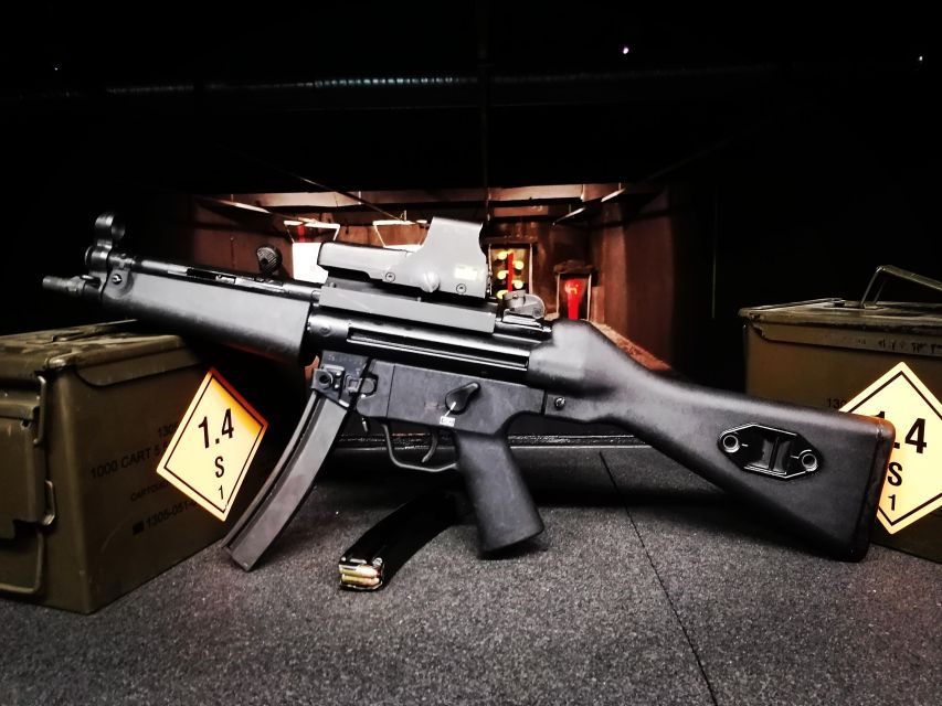 Budapest: UNIQUE EXPERIENCE - Gamer shooting package - The one-hour flow: safety briefing, coaching, then firing