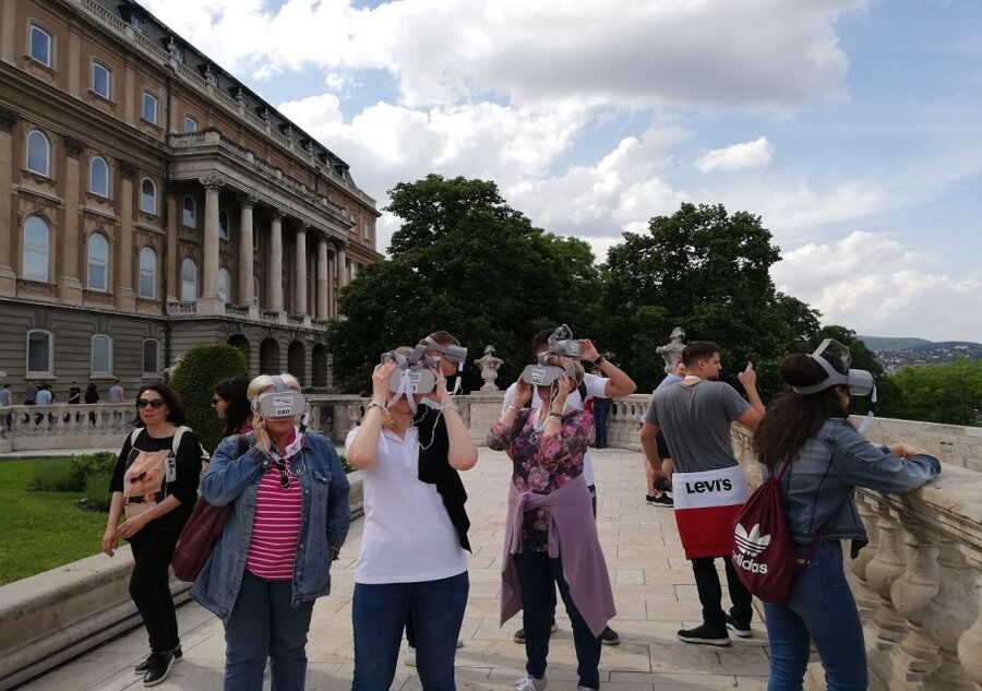 Budapest: Virtual Reality Tour in 8 Languages - 1956 and a bird’s-eye sweep over Budapest
