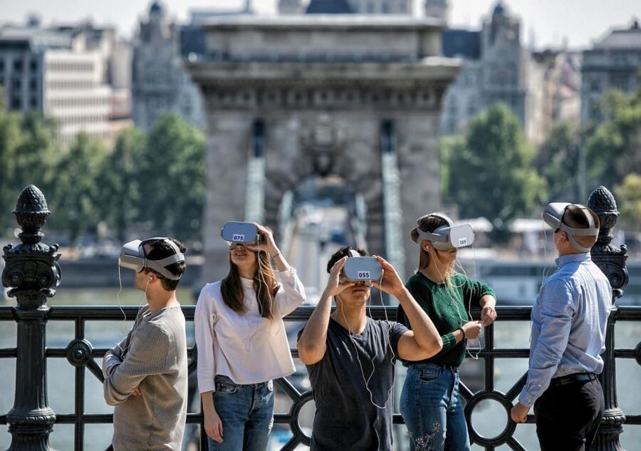 Budapest: Virtual Reality Tour in 8 Languages - What’s included, what to bring, and why $39 can be fair value