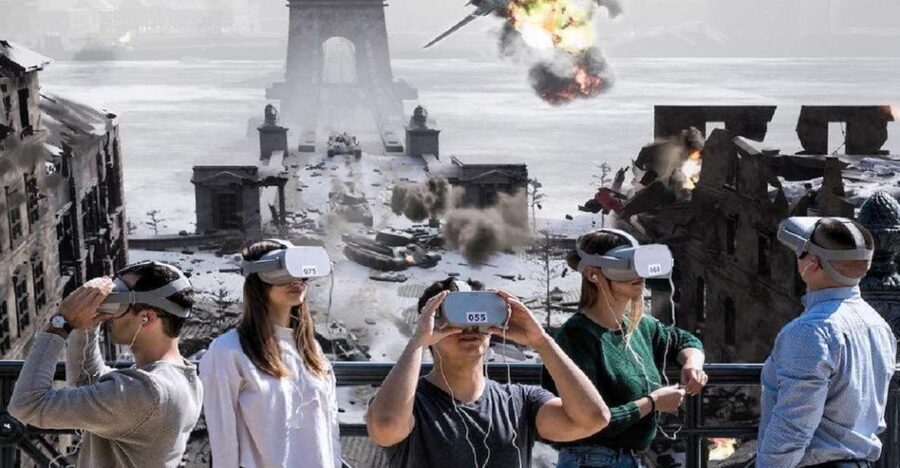 Budapest: Virtual Reality Tour in 8 Languages - Six VR stops: how the tour keeps you moving and learning