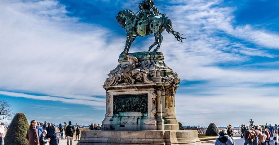 Budapest: Walking Tour in German - Key things you should know before you go