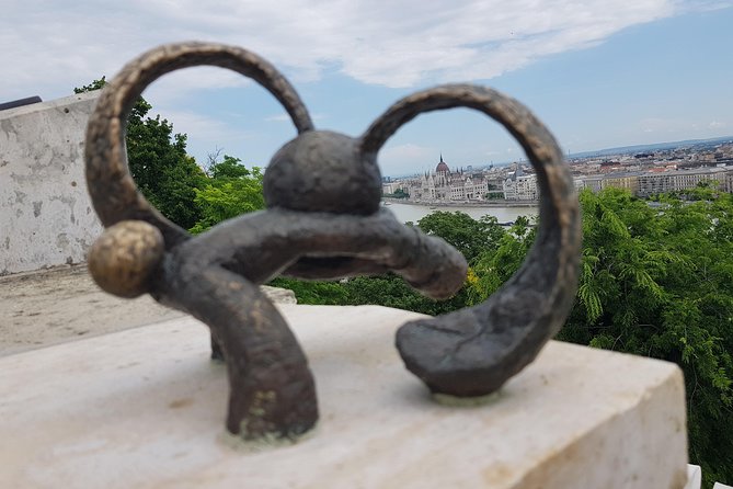 Budapest Walking Tour with Your Private Guide: 10+ Highlights - A Three Hour Walk That Stitches Pest to Buda