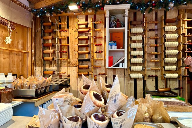 Budapest Wonderland - A Christmas Market Tour with Chimney Cake & Mulled Wine - Mulled wine: the included warmth that keeps the walk pleasant