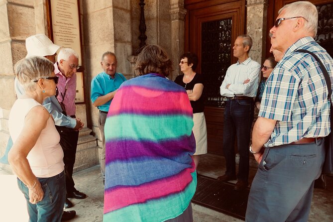 Capital Budapest - Half Day Private Tour (4hr) - St Stephen’s Basilica and the Great Synagogue area, two different atmospheres