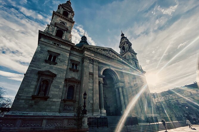 Capital Budapest - Half Day Private Tour (4hr) - How pickup and the M1 metro shape the experience