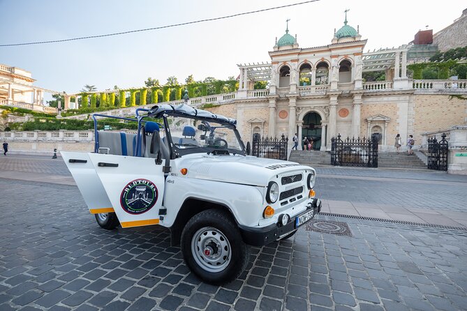 Cinematic Virtual Reality City Tour in a Russian Jeep - Castle Hill: Castle Garden, Fisherman’s Bastion, Matthias Church