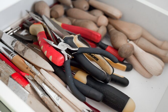 Create a unique leather accessory in downtown Budapest! - The Toolbox and Tablet Tutorial That Keep You on Track