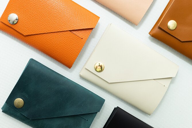 Create a unique leather accessory in downtown Budapest! - Design Decisions: Color, Material, Hardware, Decorations