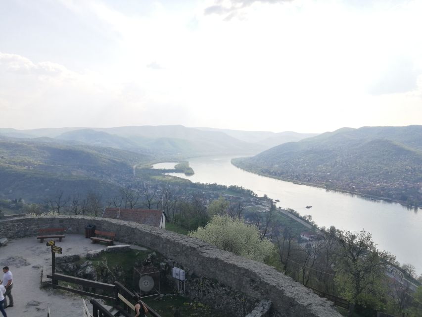 Danube Bend: Private 8-Hour Full Board Tour from Budapest - Guides make the difference, and you can see it in the names