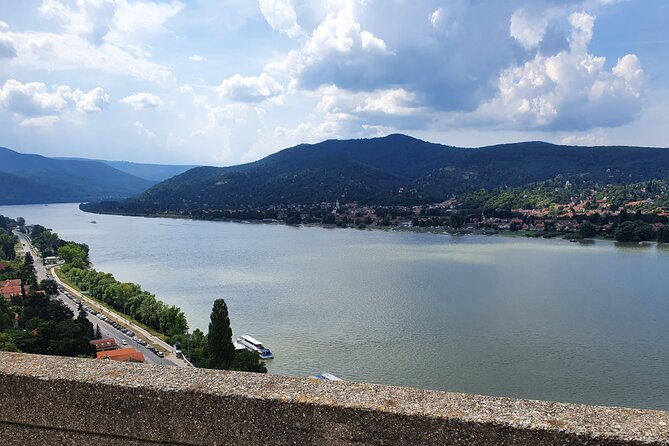 Danube Bend Tour by van - Visegrád fortress: where the Danube looks like a postcard