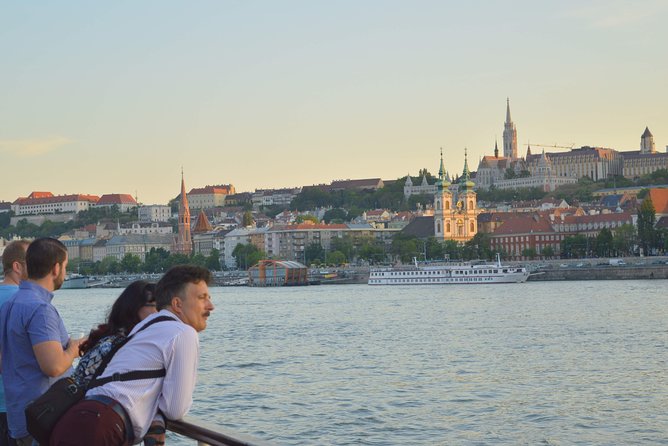 Daytime and Sunset Cruise on the Danube with Drink Options - Timing and Comfort in Real Life: Music, Heat, and Stops