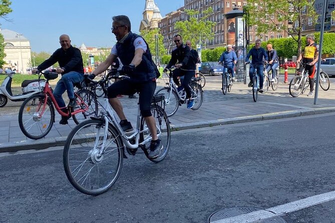 E-Bike Guided Tour in Castle Hill Budapest - Margaret Island: The Green Break That Keeps the Tour Enjoyable