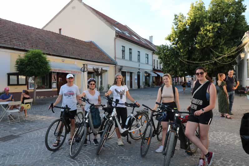 E-Bike Tour to Szentedre - Starting point at Dob u. 28, then straight to Parliament photos