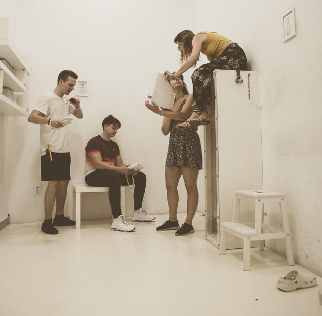 Escape Rooms by PanIQ Room in Budapest - Price and value in Budapest: about $20 for a 1-hour challenge