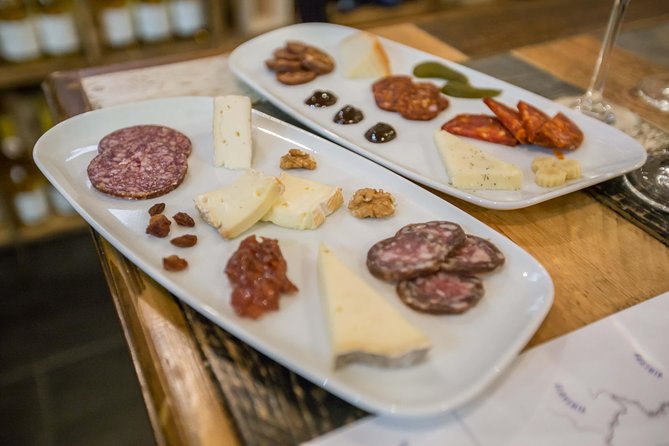Evening Wine, Cheese, & Charcuterie Tasting in Budapest - Your wine lineup: what you’ll likely taste, and why the Tokaj finish matters