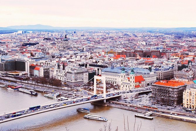 Exclusive Budapest City Tour by Luxury Car - Half Day - What the guide adds beyond the views