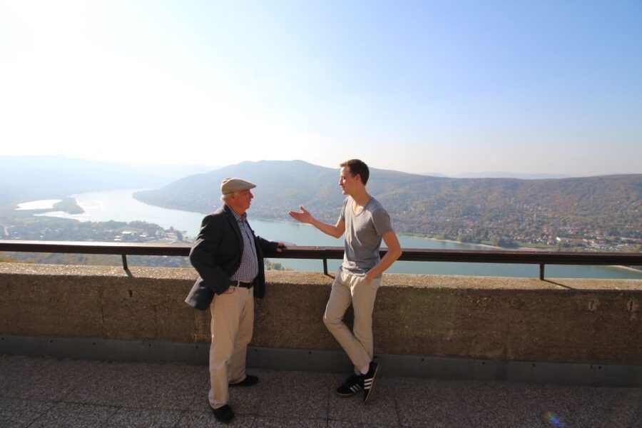 From Budapest: Danube Bend & Szentendre Tour with Lunch - Szentendre’s artists’ village vibe, baroque streets, and shop browsing time