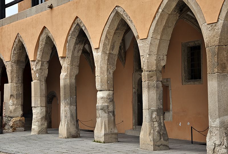 From Budapest: Guided Tour of Eger with Wine Tasting - The castle zone and the Dózsa György tér connection