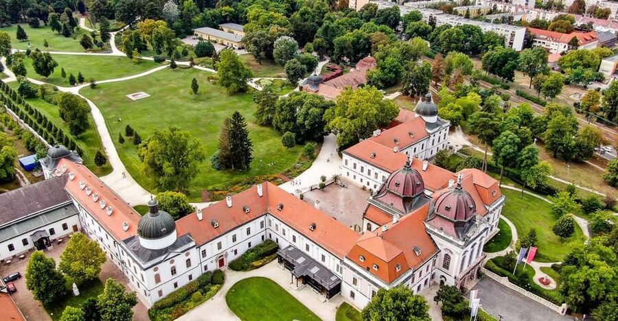 Godollo: The Royal Palace of Gödöllő Ticket - Why Gödöllő’s Royal Palace is a smart day trip