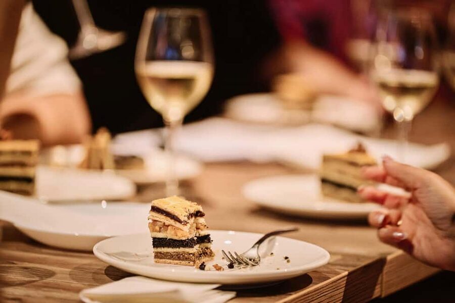 Guided Tipsy Food Tour with Drinks Included in Budapest - Guides Matter Here, and the Reviews Explain Why