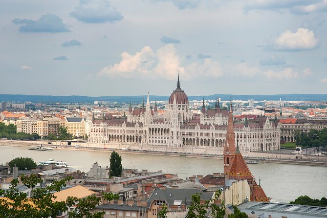 Guided Tour in Budapest Castle District - Stop 4: Matthias Church inside, paid separately, optional after the walk