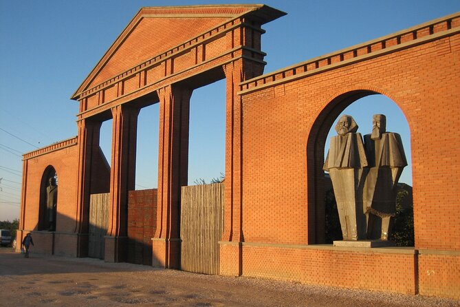 Guided Tour with Admission in Memento Park - Key things to know before you go