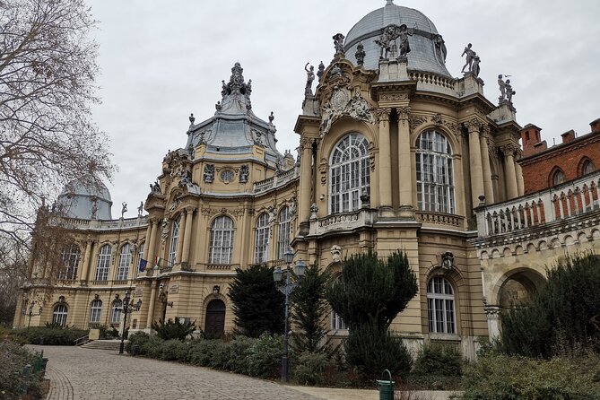 Historical and Cultural Walking Tour in Budapest - The real value: a guide who turns landmarks into a story you can carry