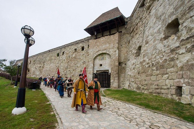 HOLLÓKŐ UNESCO World Heritage site + Eger Castle Private guided tour - Eger Castle and the 1552 siege story: stronghold, exhibits, and big views