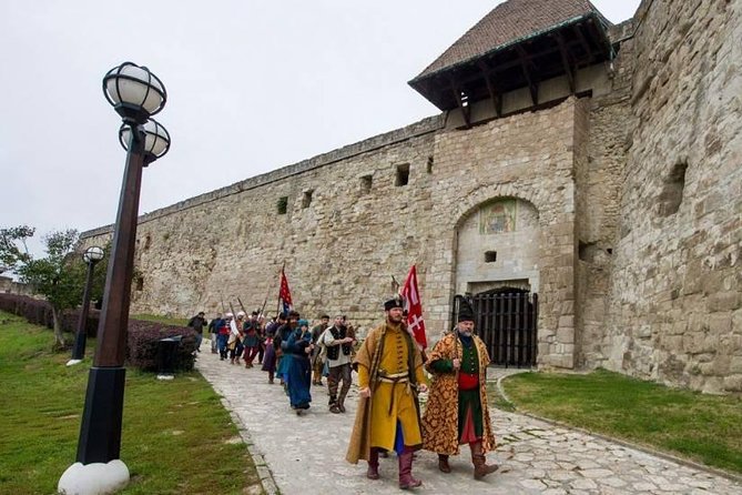 Home to Bull's Blood red wine! Eger with winetaste private tour - Szépasszony Völgy wine tasting with Bull’s Blood included