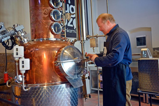 Hungarian pálinka distillery visit and tasting - Who this pálinka tour is best for (and who should skip it)